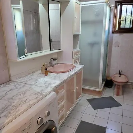 35 M2 Avec Terrasse Et Jardin Apartamento